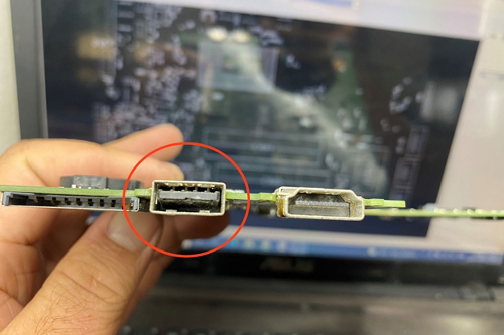 laptop không nhận USB