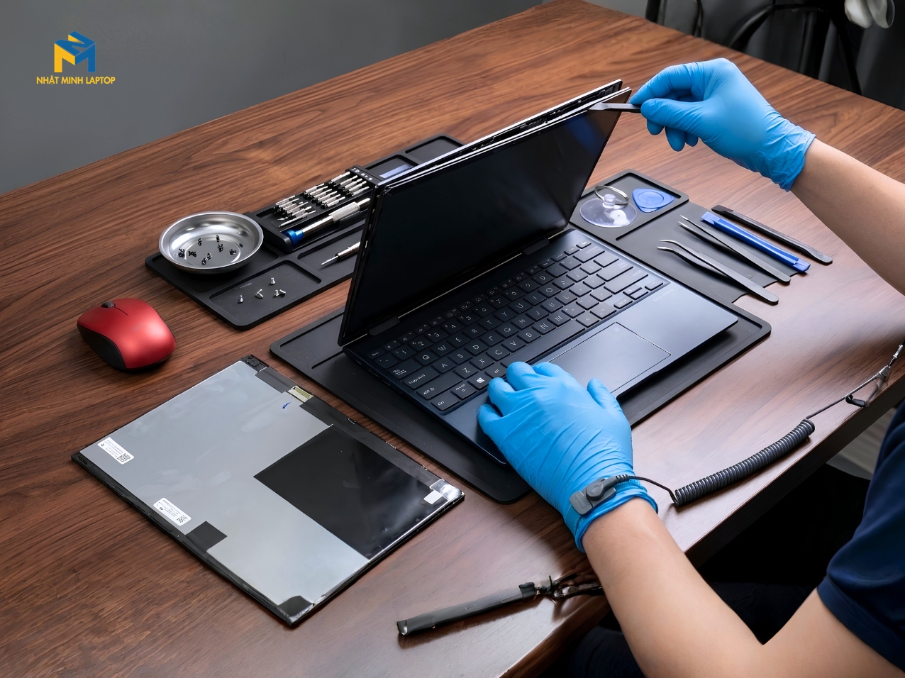 Dấu Hiệu Cho Thấy Bạn Cần Thay Màn Hình Asus Zenbook UX363EA