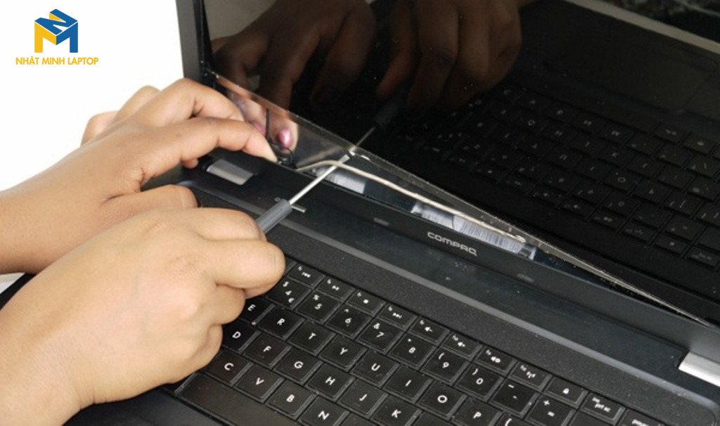 Dịch vụ thay màn hình laptop chính hãng lấy liền tại Nhật Minh Laptop