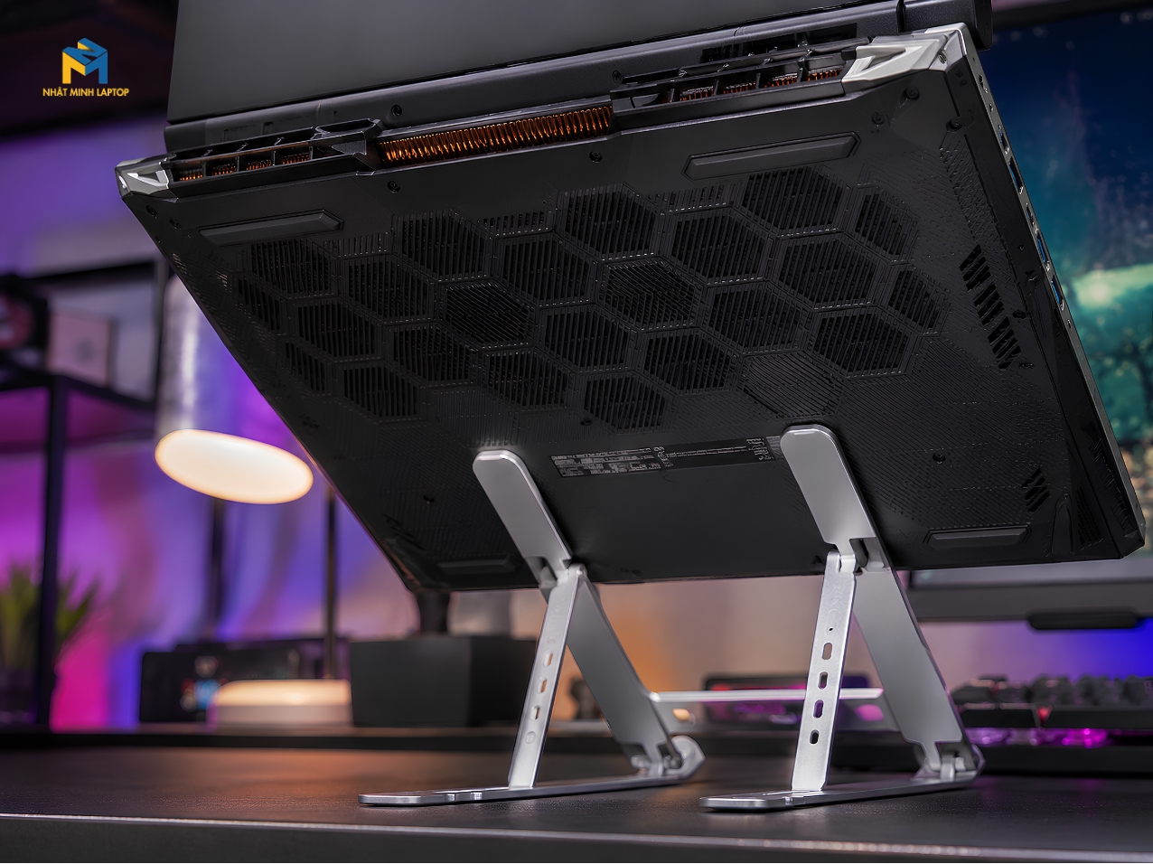 Mẹo Tối Ưu FPS Và Nhiệt Độ Khi Chiến LOL Trên Laptop Cũ