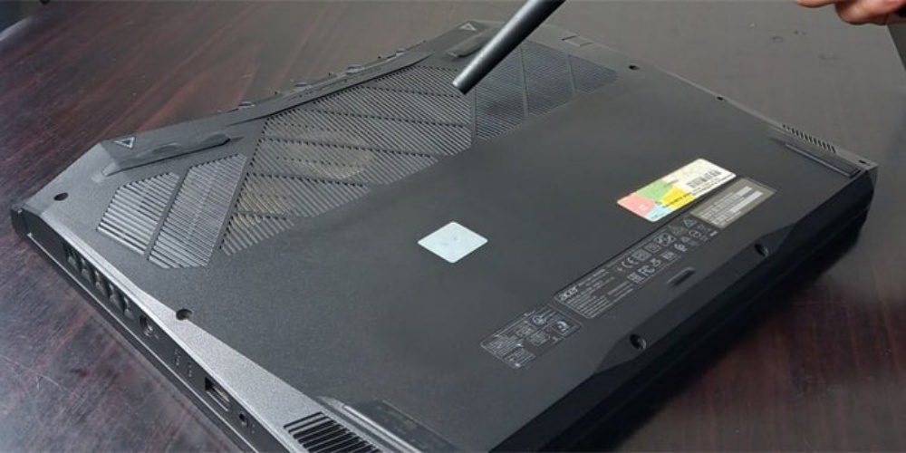 cách vệ sinh quạt tản nhiệt laptop