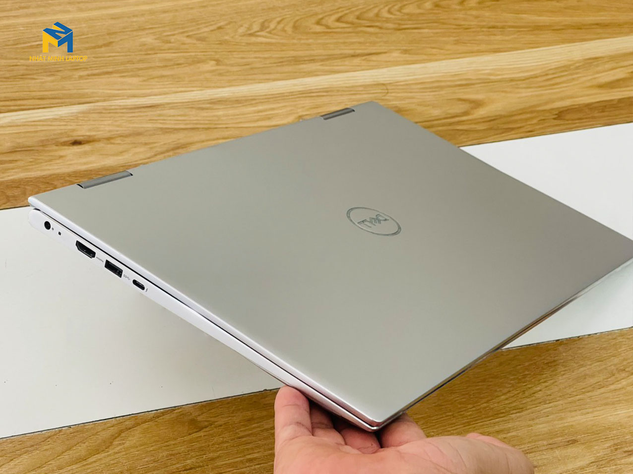 dell inspiron 7506 cổng kết nối