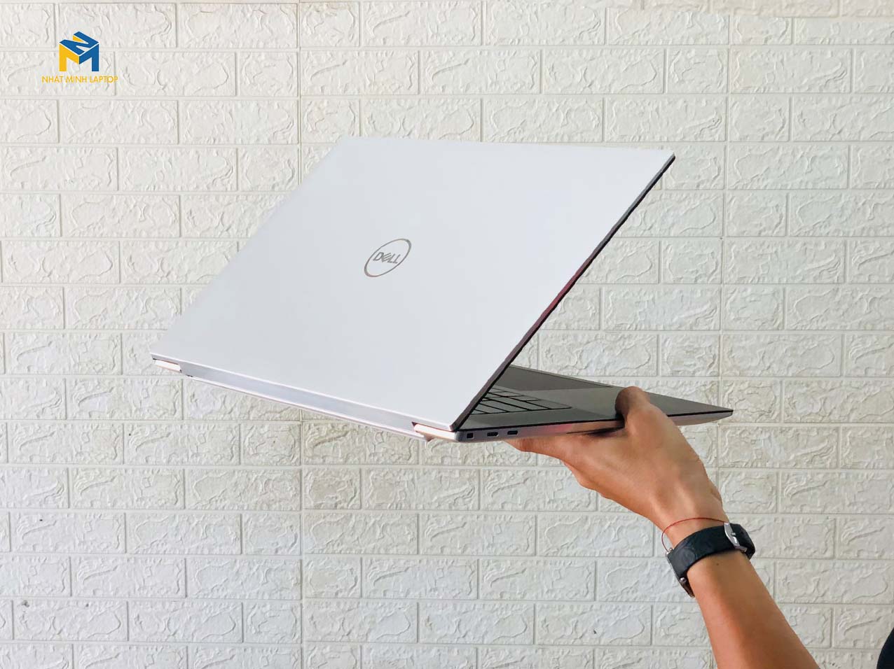 Trên tay chiếc Laptop Dell XPS 17 9710 năm 2021