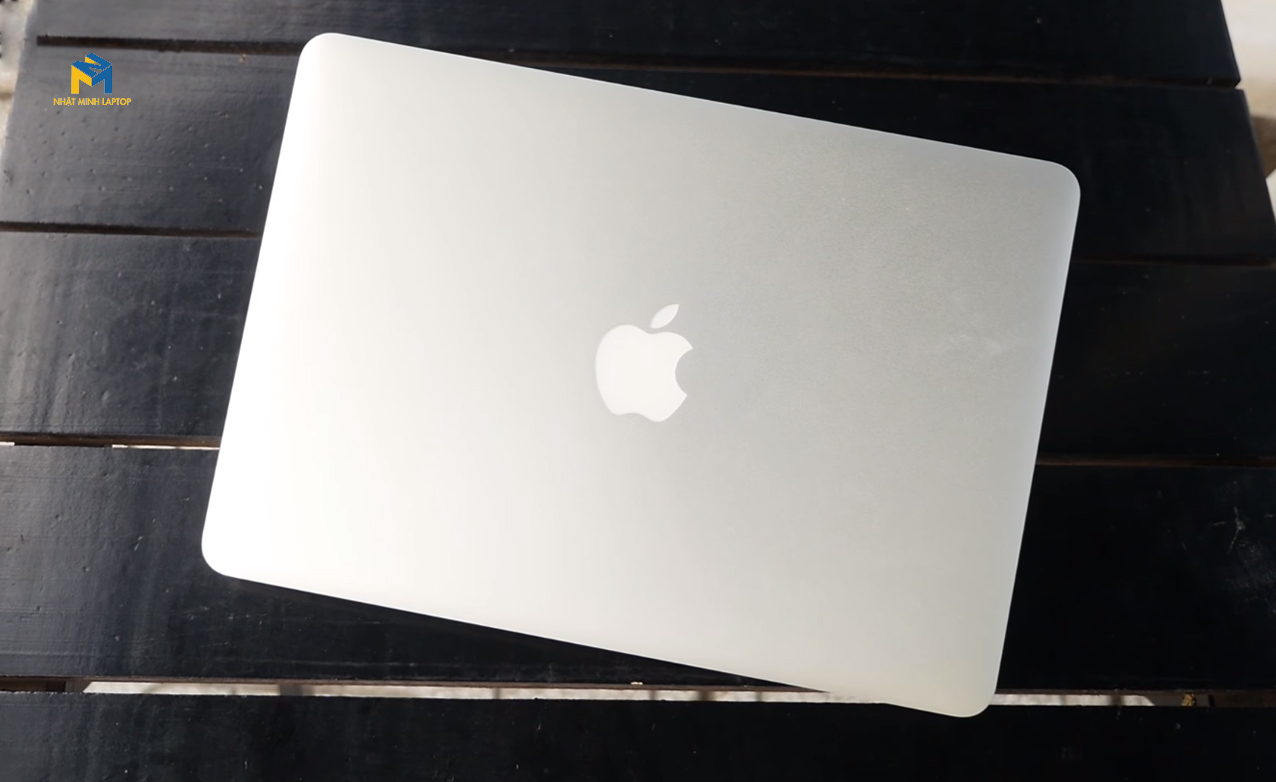 macbook pro 2015 i5