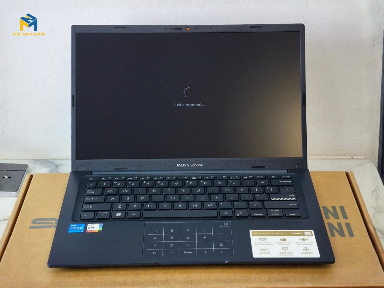 ASUS Vivobook 14 X1404VA-NK394W giá tốt tại Nhật Minh Laptop