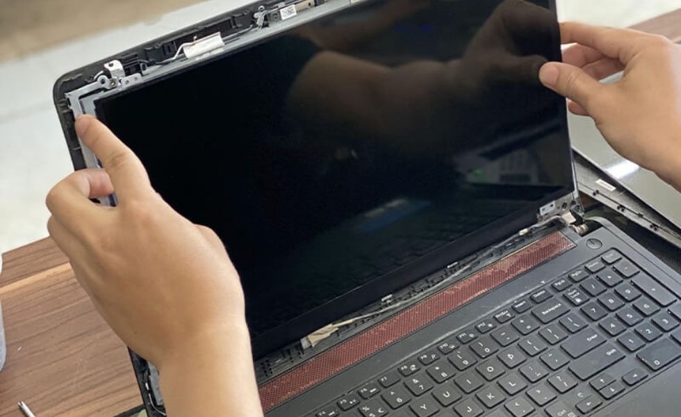 Dịch vụ sửa màn hình laptop tại Nhật Minh