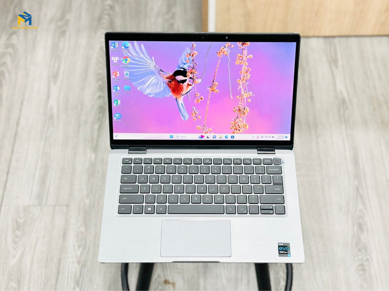 Thiết kế vỏ máy full nhôm màu Titan Grey sang trọng