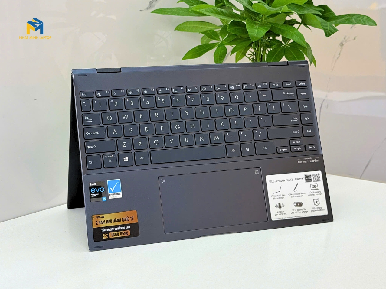 Bàn phím gõ êm, có đèn nền LED