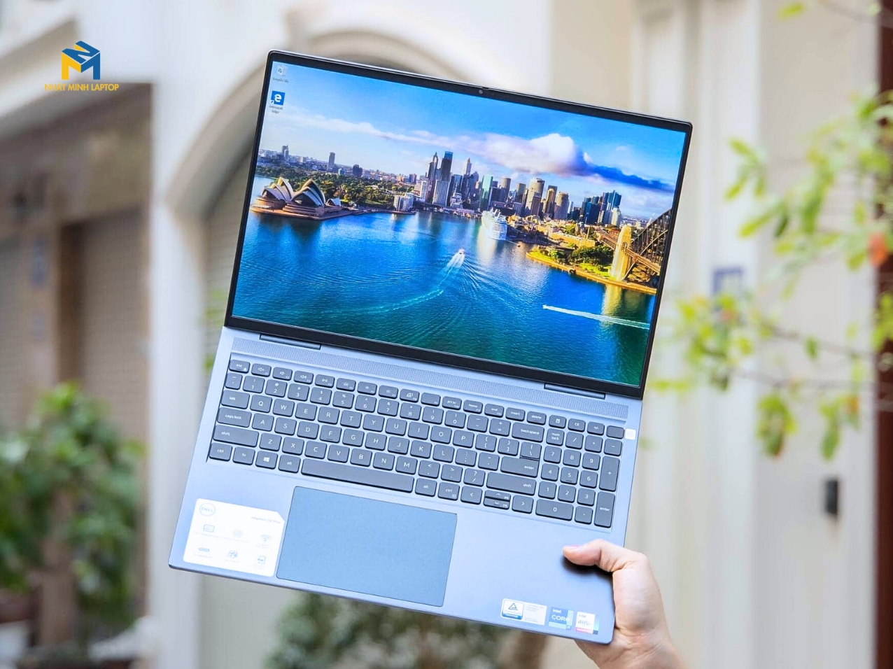 Đánh Giá Dell Inspiron 16 7610