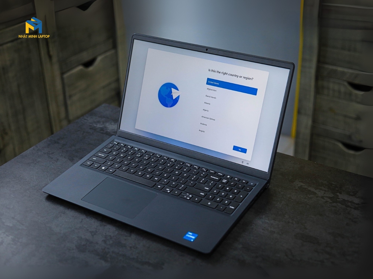 Dell Vostro 15 3530 có sẵn tại Nhật Minh Laptop