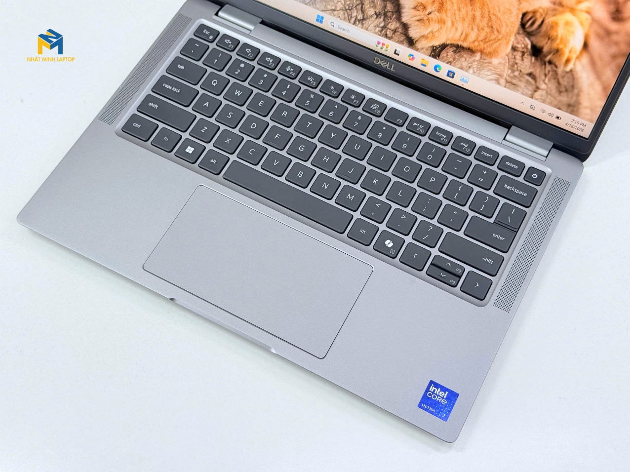 Bàn phím và Touchpad