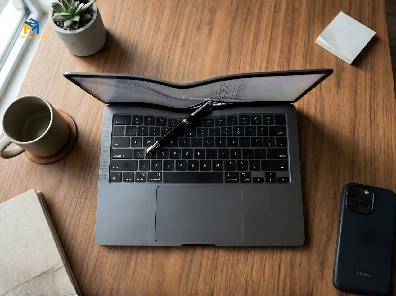Sửa Bản Lề Laptop: Giải Pháp Dứt Điểm Tình Trạng Gãy, Cứng Bản Lề