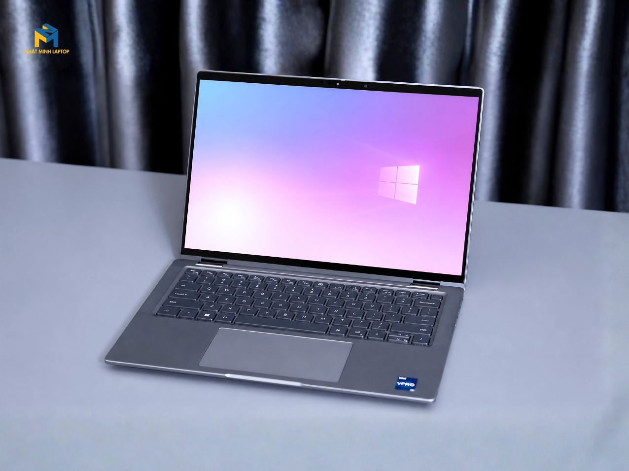 Tại sao Dell Latitude 7440 2-in-1 là sự lựa chọn hàng đầu cho doanh nhân?