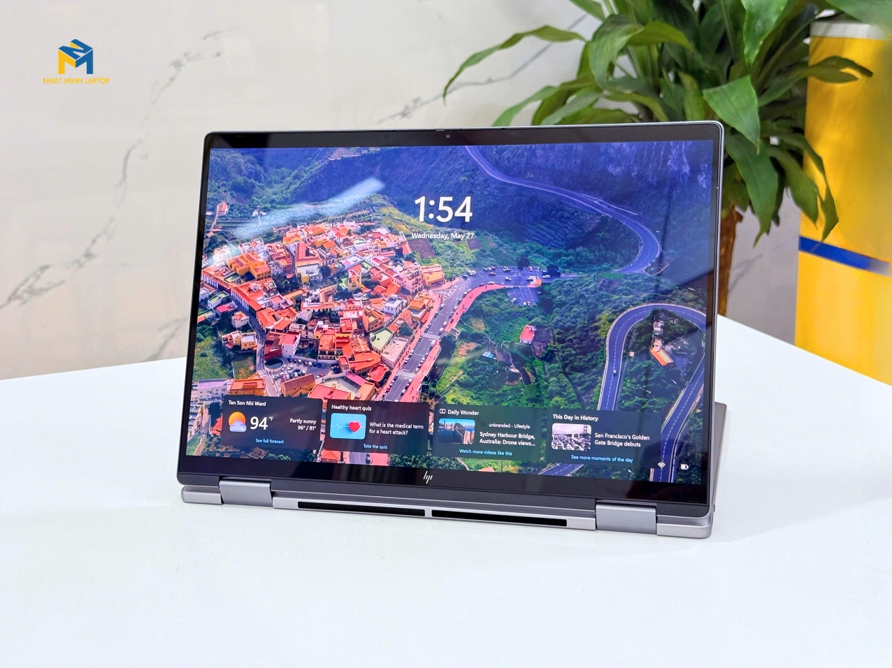 Trải nghiệm màn hình 14 inch 2.8K OLED