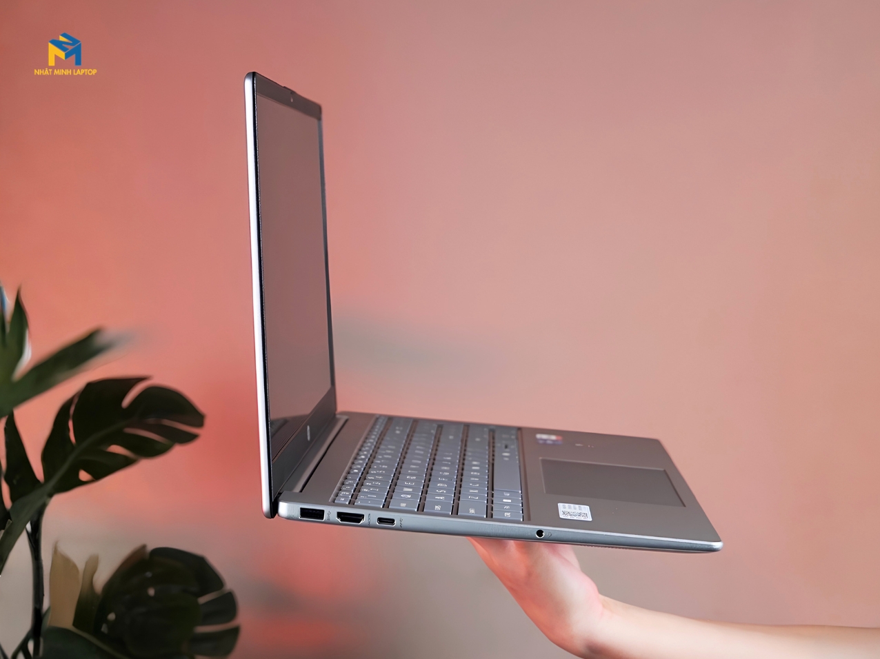 Thời Lượng Pin Đủ Dùng Cho Một Ngày Dài Năng Động