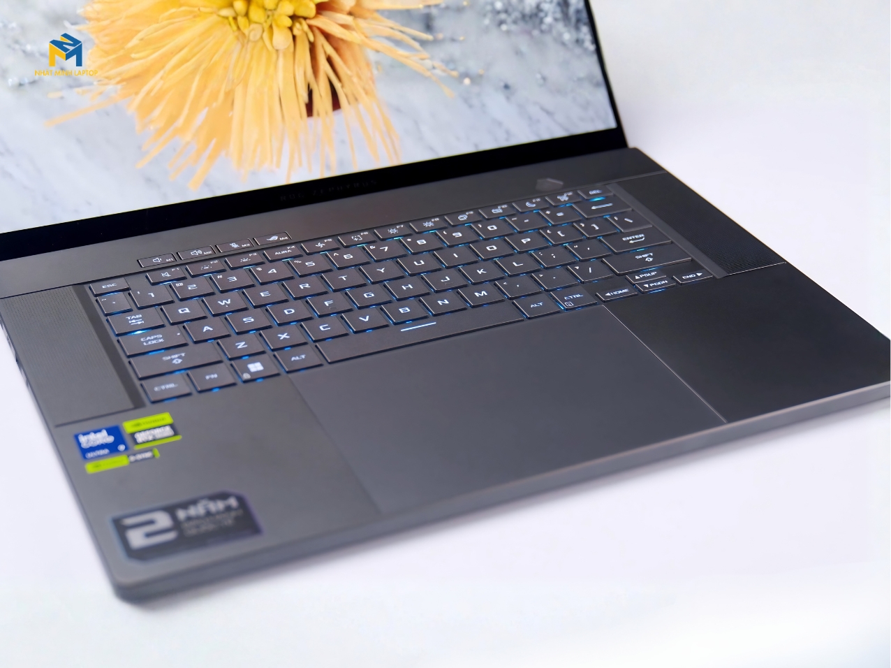 ASUS ROG Zephyrus G16 GU605MV-QR135W Cũ | Core Ultra 9 185H, RTX 4060, OLED 2.5K 240Hz