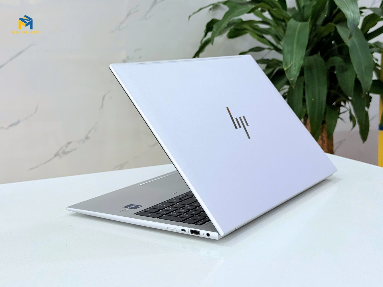 HP EliteBook 860 G9 Core i5/i7 Gen 12 | Laptop Doanh Nhân 16 Inch Cao Cấp