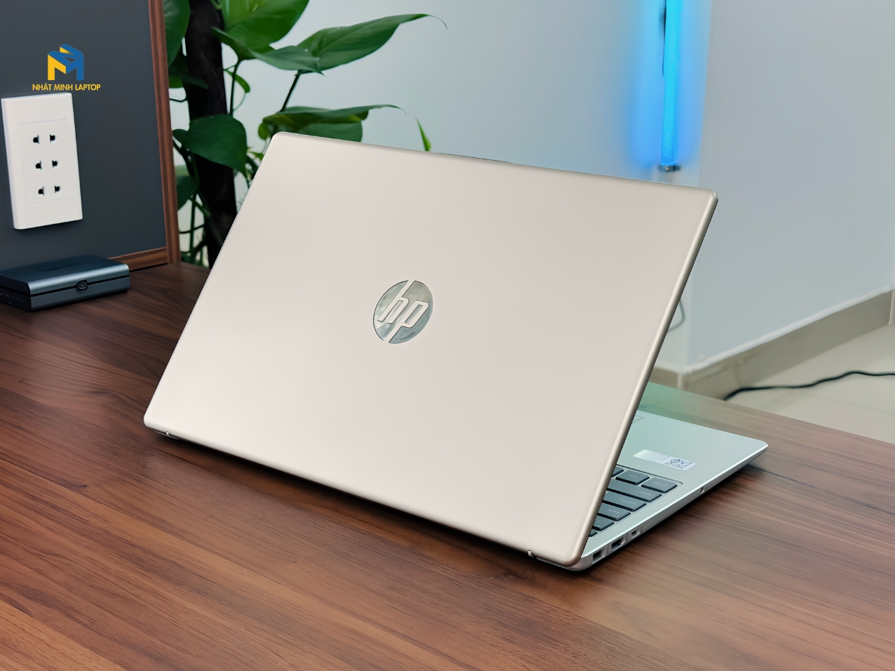 Laptop HP 15-fd0234TU (Core 5 120U, RAM 16GB, SSD 512GB, FHD)  | Nhật Minh Laptop