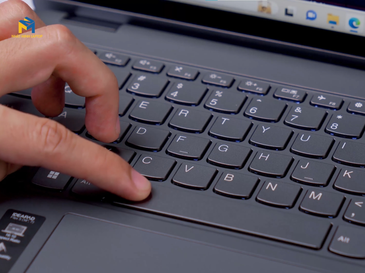 Lenovo IdeaPad Flex 5 14ABR8 | AMD Ryzen U-series Laptop xoay gập 360° linh hoạt
