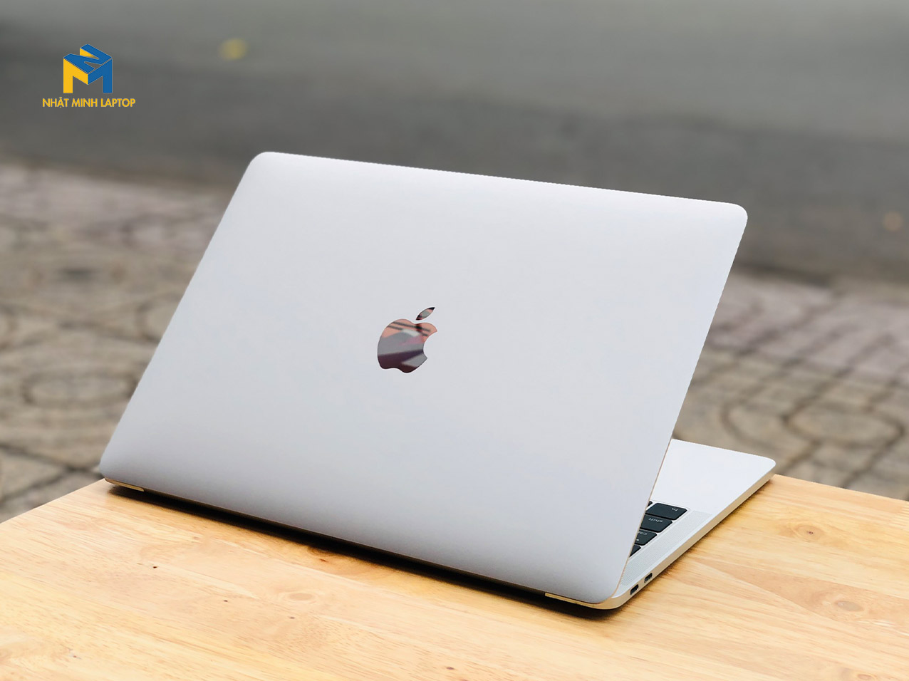 MacBook Pro Retina 2016 13.3" Core i5 8GB 256GB