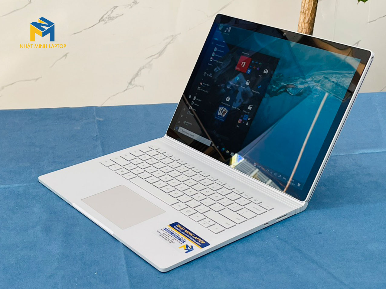 Surface Book 2 13 inch