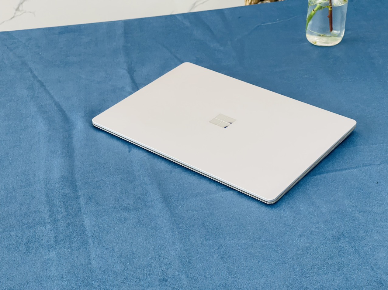 Surface Laptop 2 (2019)
