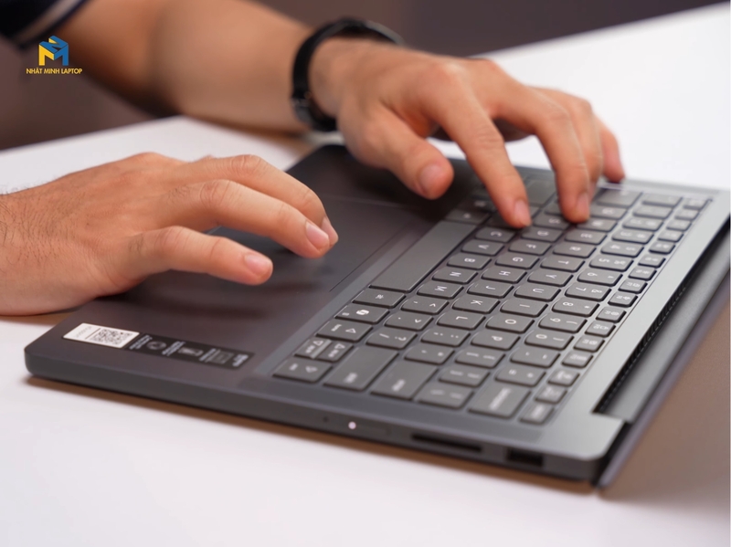 Thay Bàn Phím Laptop Lenovo