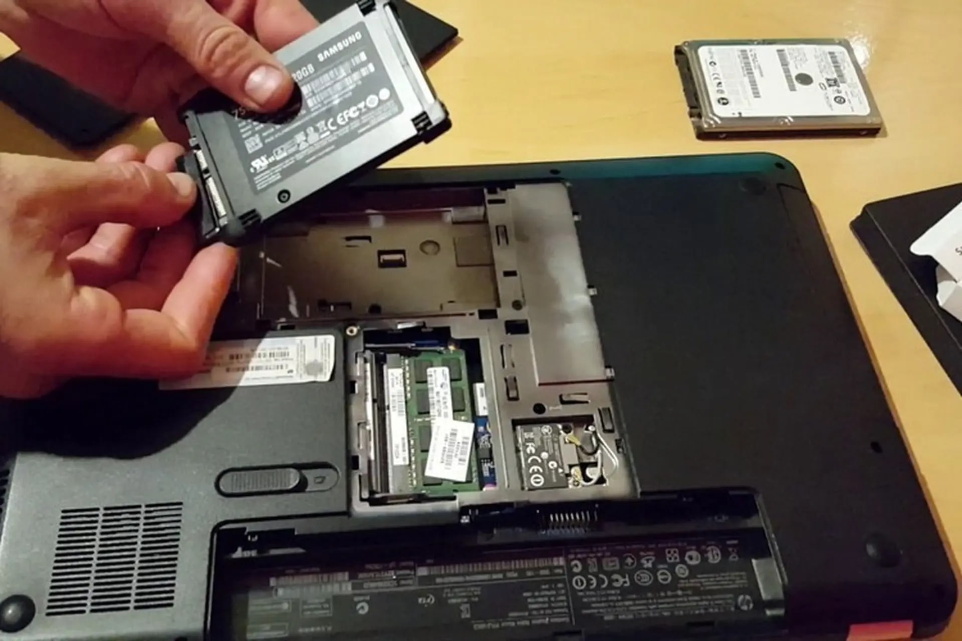 Nâng cấp SSD cho laptop: Hướng dẫn chọn mua & cài đặt chuẩn A-Z